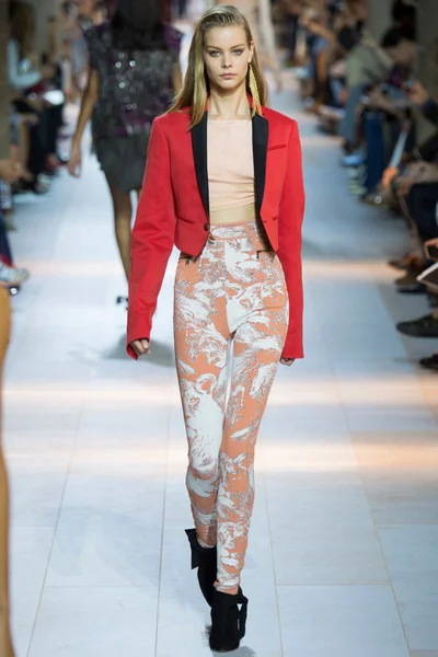 Look 23
